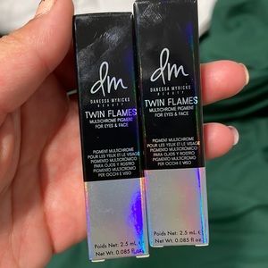 Danessa myricks twin flames multi chrome pigment